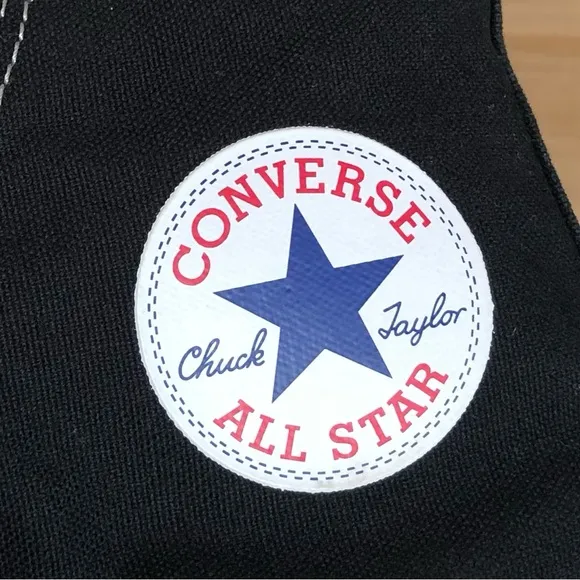 Converse High Top Sneakers Men Sz 10 Women Sz 12.