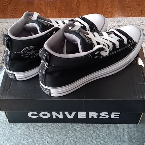 Converse men's sneakers-NEW