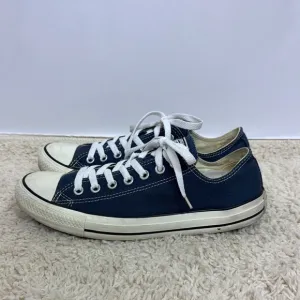 Converse Navy and White Sneakers Size 9 Unisex‎