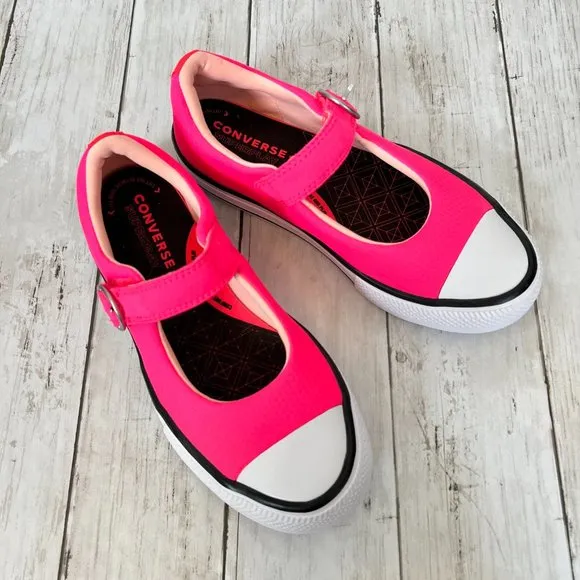 Converse Superplay Pink Mary Jane Kids Low Top Sneakers Girls Size 3 NEW