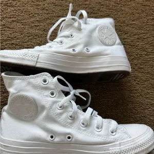 Converse White High-Top Sneakers Classic Canvas Design