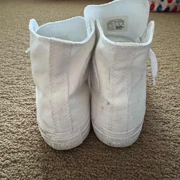 Converse White High-Top Sneakers Classic Canvas Design