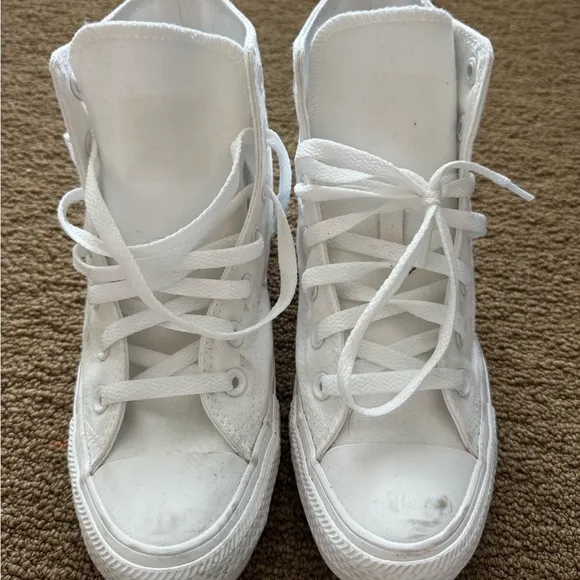 Converse White High-Top Sneakers Classic Canvas Design