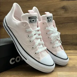 Converse Women's Pink Canvas Sneakers