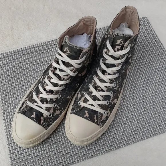 Converse x Urban Outfitters Camo 70's Hi Top Sneaker Unisex Rare HTF Gift