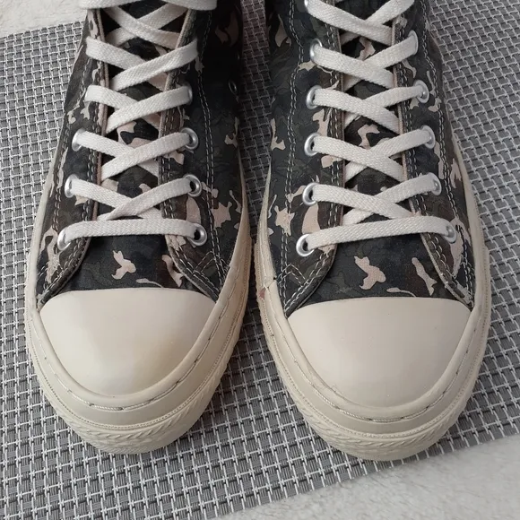 Converse x Urban Outfitters Camo 70's Hi Top Sneaker Unisex Rare HTF Gift