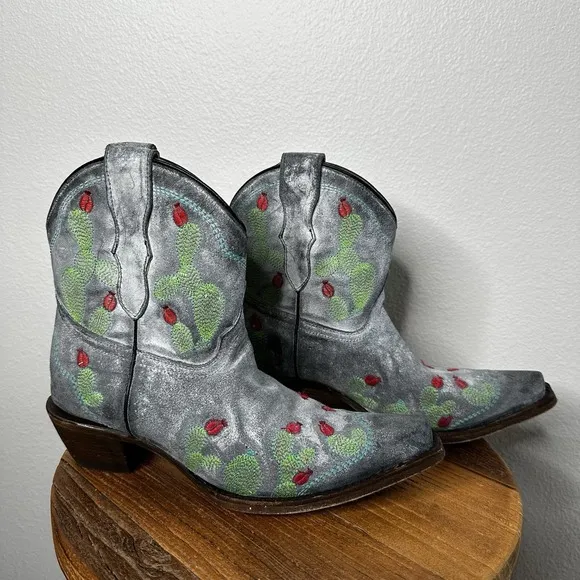 Corral Nopal Cactus Embroidered Leather Snip Toe Western Boots Women's Size 5