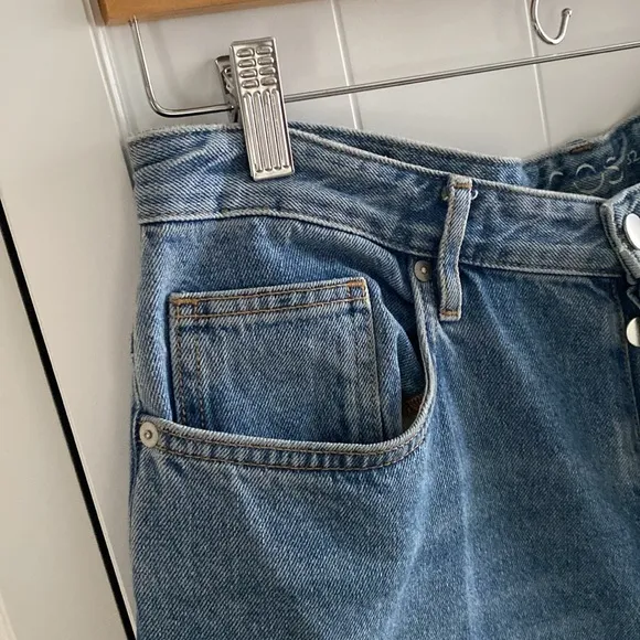 COS Tapered High Rise Ankle Length Jeans Size 32