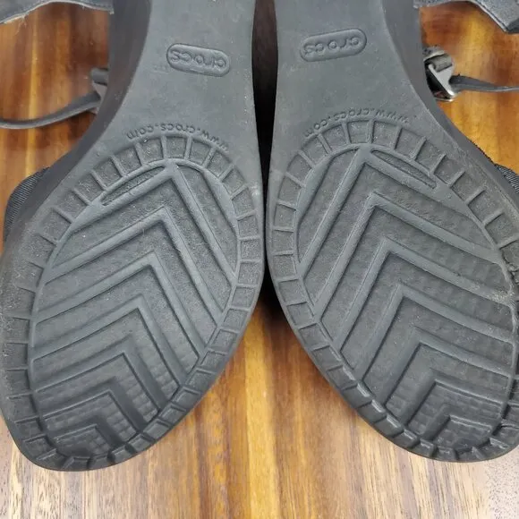 Crocs Leigh II Sandals Women's 10 Black Open Toe Ankle Strap Comfort Wedges