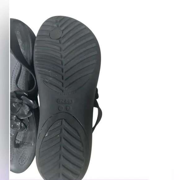 Crocs Serena Embellish Floral Thong  Flip Flop Sandals Black Comfort Sz 7 Womens