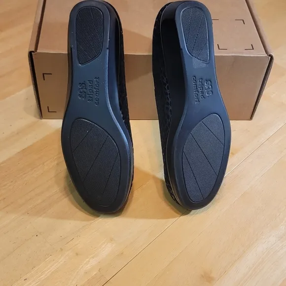 Daily‎ Deal! SAS Bliss Slip Wedge Microfiber Slip On Size 9 NWT