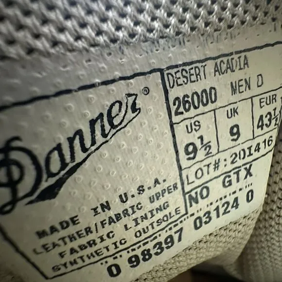 Danner 26000 Desert Acadia Men’s 9.5 D Mojave No GTX Boots Suede Military Combat