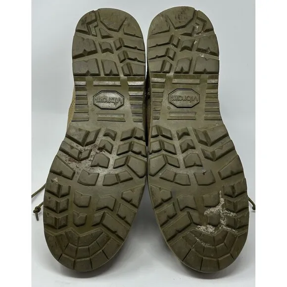 Danner 26000 Desert Acadia Men’s 9.5 D Mojave No GTX Boots Suede Military Combat