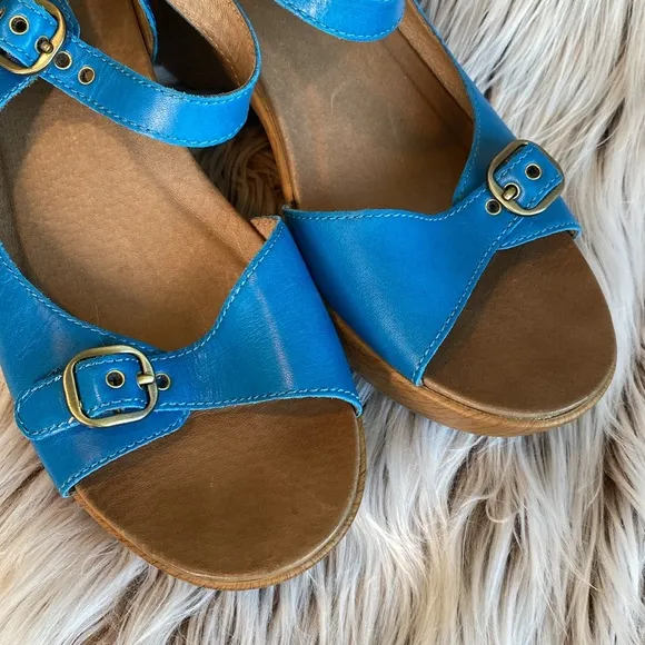 Dansko Joanie Leather Buckle Wedge Sandals Womens Size 11 - 11.5 EU 42 Teal Blue