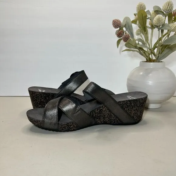 Dansko Leather Susie Wedge Sandals Buckle Black Women EU 42/11.5 Tried on