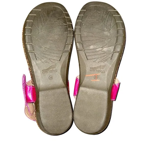 Dansko Reece Womens Size EU 40 US 9 Red Leather Casual Footbed Resort Sandals