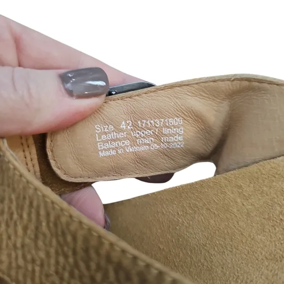 Dansko sz 42 Tan Milled Burnished Tanya Womens Sandals new sz 12 SH497
