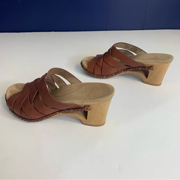 Dansko Tory Brown Leather Cut Out Silhouette Strappy Wedge Sandals Size 37