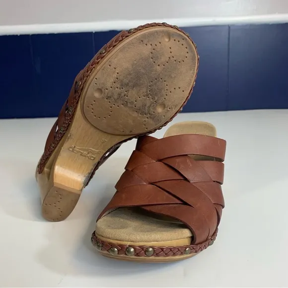 Dansko Tory Brown Leather Cut Out Silhouette Strappy Wedge Sandals Size 37