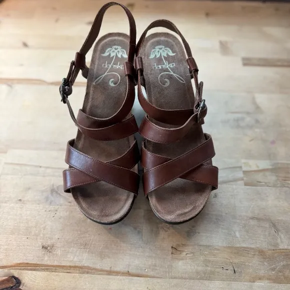 Dansko Women's Brown leather wooden Wedge Sandals size 40/ 9