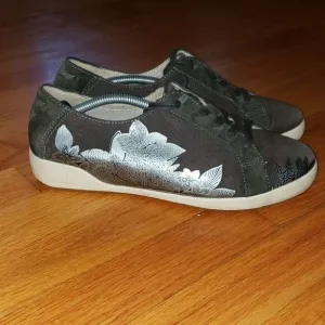 Dansko Black canvas Sneakers