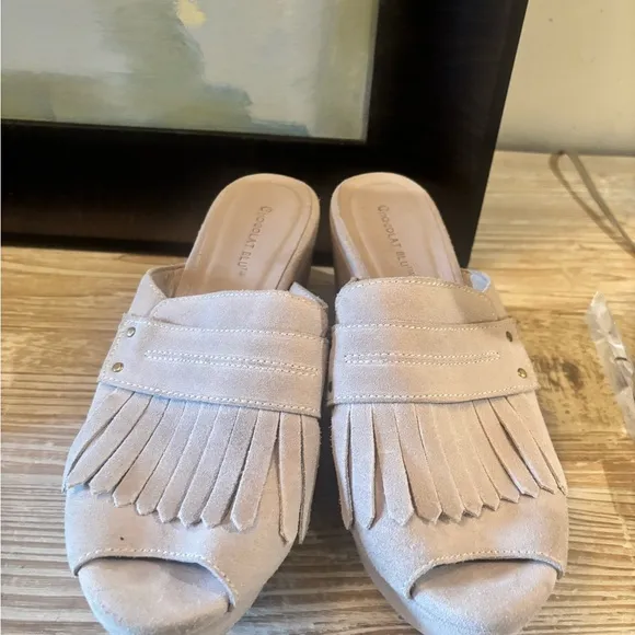 Designer~ Chocolat Blu Women's Fringe Wedge Sandals- Size:9
