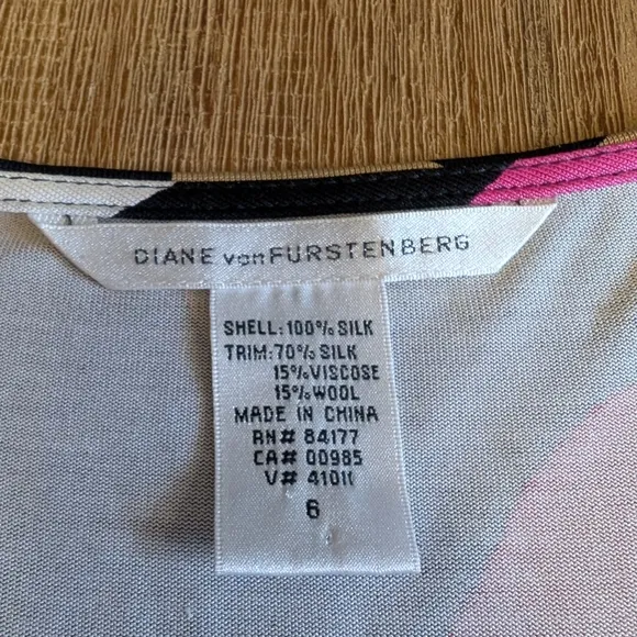 Diane Von Furstenberg Multicolor Printed Silk Abri Wrap Dress size 6