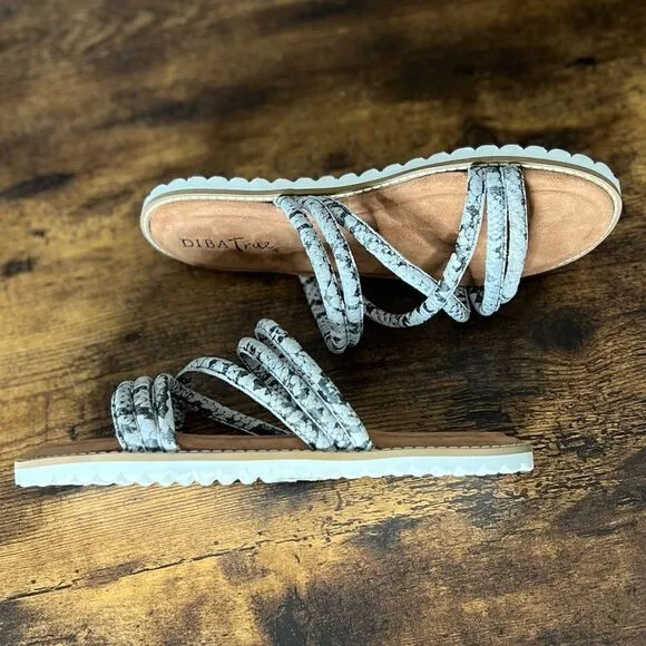 Diba True Cedar Cove Leather Strappy Slide Sandals in Gray Snakes, Size 6. New!