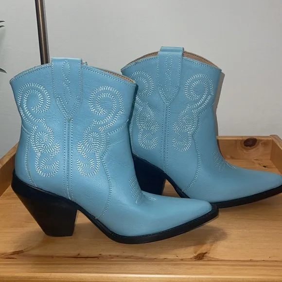 Dingo Womens Pretty N' Prissy Snip Toe Casual Boots‎ Ankle High Heel 3&quot;