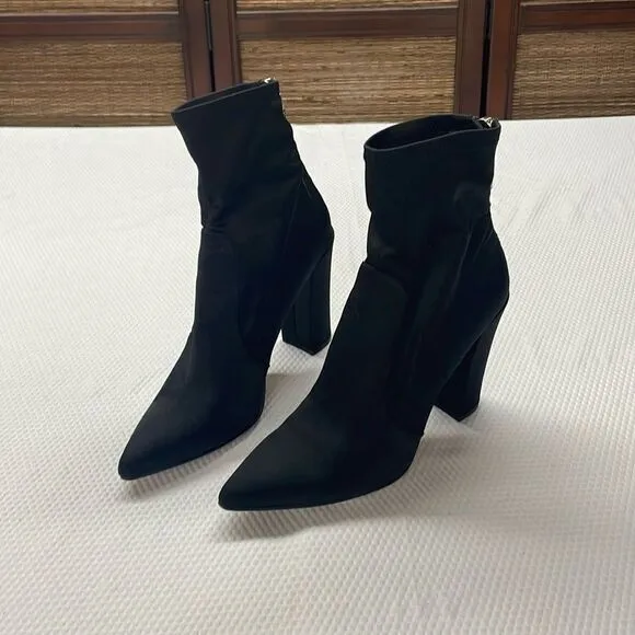 Dolce Vita Size 10 5 1/4” Heel Leather Stretch Boots