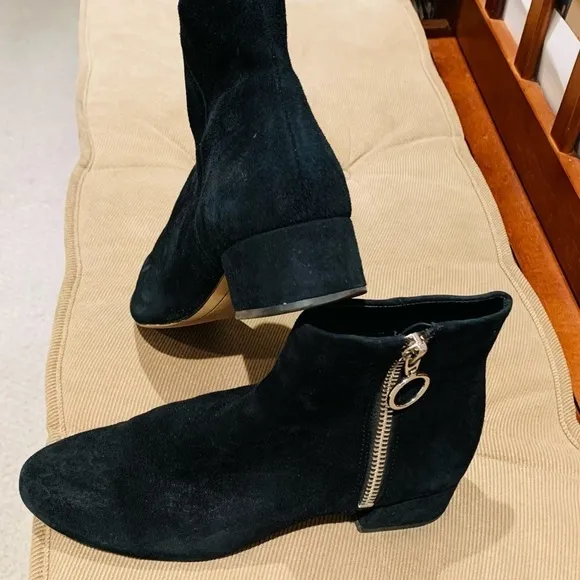 Dolce Vita Women Black Suede Ankle Boot with Side Silver Zipper.