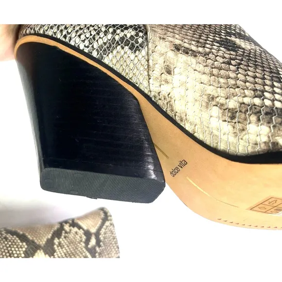 Dolce Vita Womens Snakeskin Print Leather Ankle Boots Size 9.5 Issa NEW