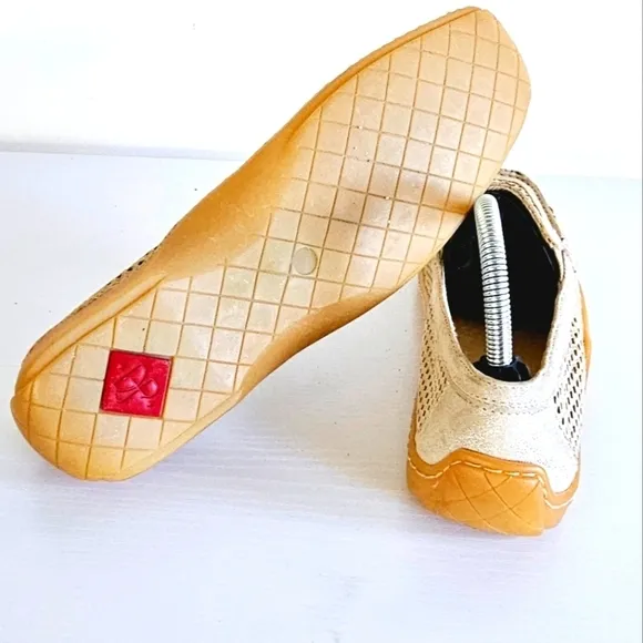 Donal J. Pliner Sport Perforated Metallic Silver Beige Women's Loafers Size 9.5