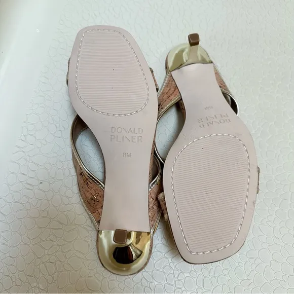 Donald J Pilner Cassia Natural Platino Cork Sandals Size 8 NWOT