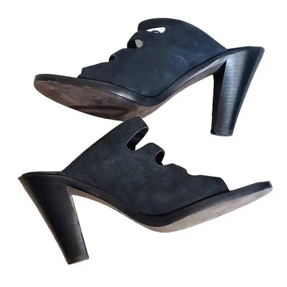 Donald J Pliner Black Suede Strappy Buckled Heeled Sandals‎ Mules
