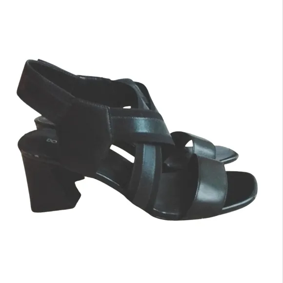 Donald J. Pliner Britini Black Strappy Sandals Women' Block Heel Sandals Size 9