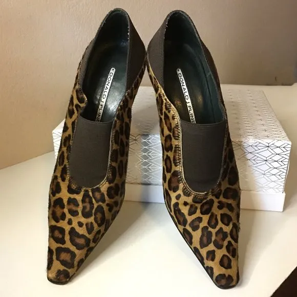 DONALD J PLINER Congo Hair Stiletto Chelsea Boots 🐆🐆
