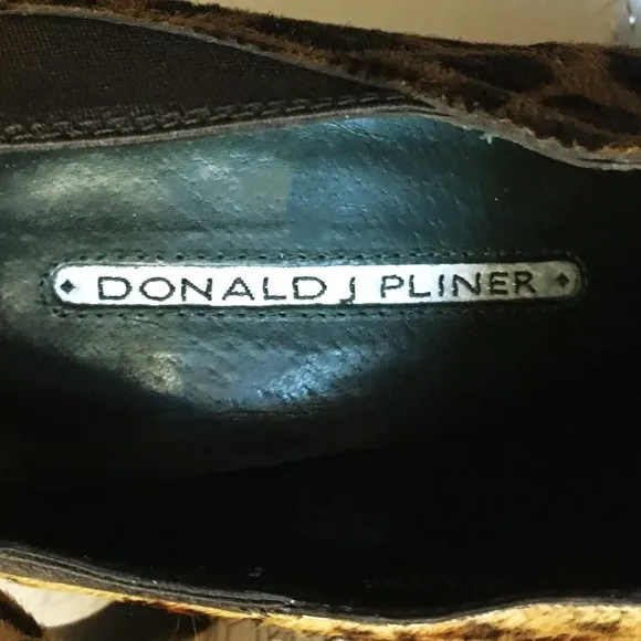 DONALD J PLINER Congo Hair Stiletto Chelsea Boots 🐆🐆
