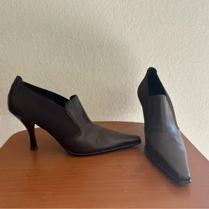 Donald J. Pliner Medea Heel Ankle Boots Brown Black Size 7.5 Leather Fabric Side