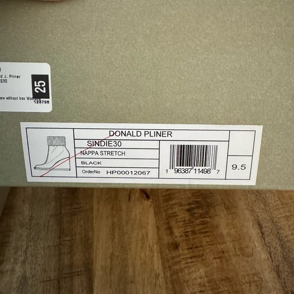 Donald J Pliner Sindie 30 NEW NWT NIB new in box 9.5 wedge Nappa leather boots