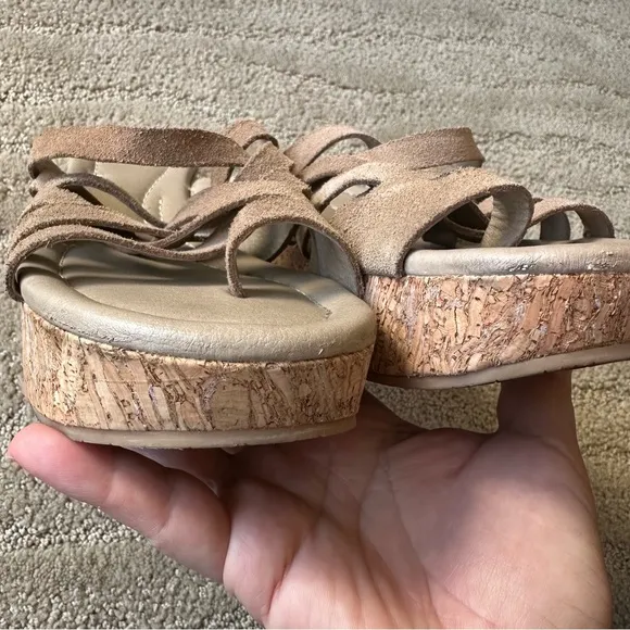 Donald J. Pliner Tan Suede Wedge Platform Toe Ring Sandals Interweaving Straps 8