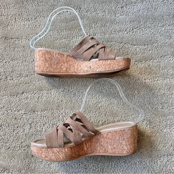 Donald J. Pliner Tan Suede Wedge Platform Toe Ring Sandals Interweaving Straps 8