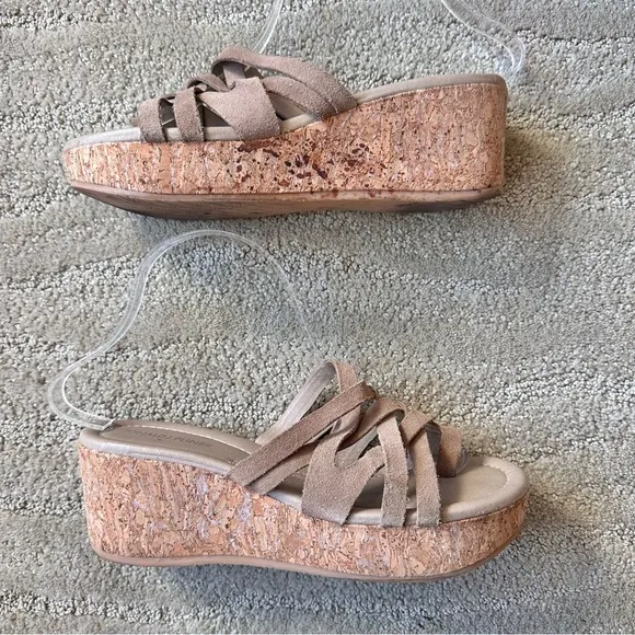 Donald J. Pliner Tan Suede Wedge Platform Toe Ring Sandals Interweaving Straps 8