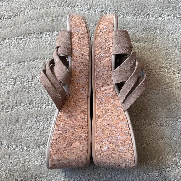 Donald J. Pliner Tan Suede Wedge Platform Toe Ring Sandals Interweaving Straps 8