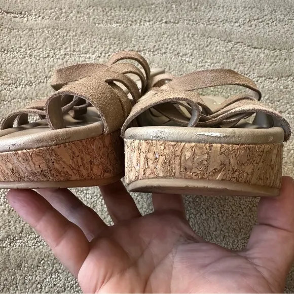 Donald J. Pliner Tan Suede Wedge Platform Toe Ring Sandals Interweaving Straps 8