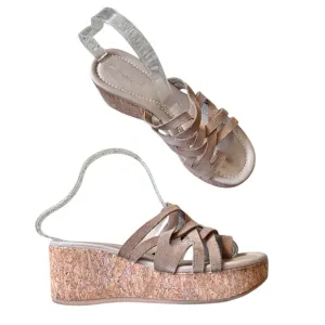 Donald J. Pliner Tan Suede Wedge Platform Toe Ring Sandals Interweaving Straps 8