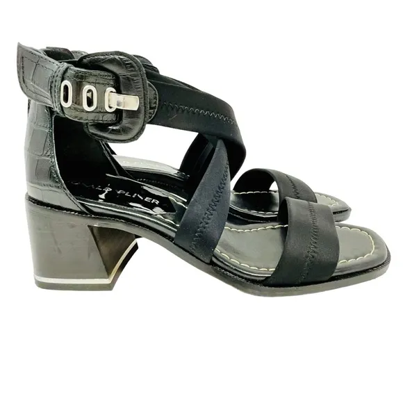 DONALD PLINER Black Helen Block Heel Sandals Shoes Sz 7 Buckle Ankle Strap Zip