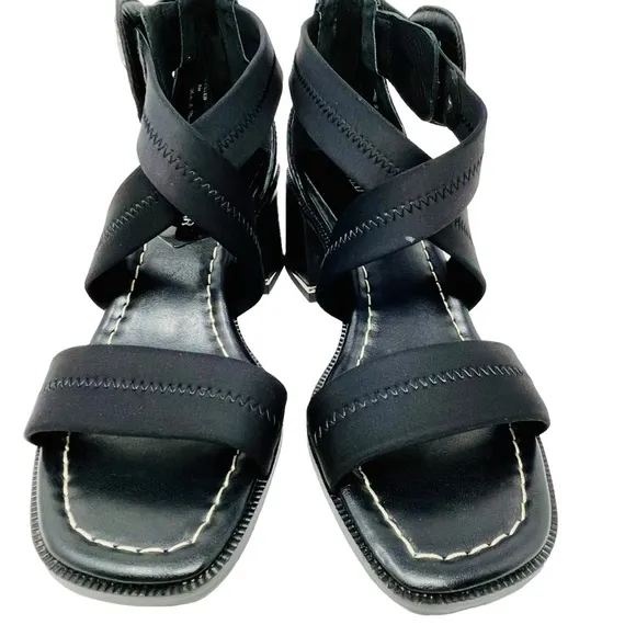 DONALD PLINER Black Helen Block Heel Sandals Shoes Sz 7 Buckle Ankle Strap Zip