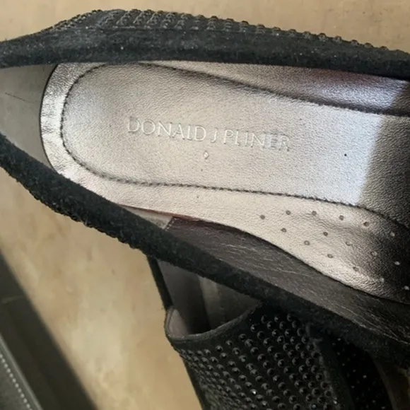 𝅺Donald Pliner black suede embellished slip on loafer