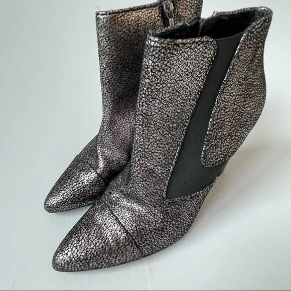 Donald Pliner Blis heeled boots booties metallic with stretch panel